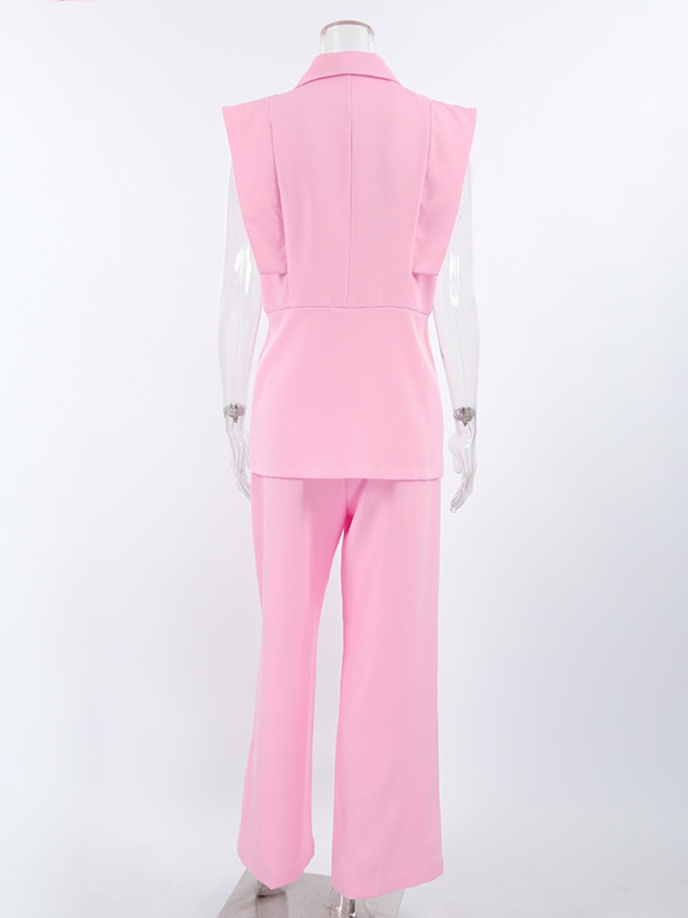 edfb46bd57834d28826a2fab523d9a75-Max